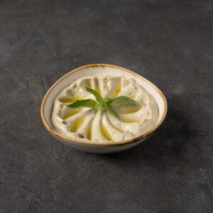 Hummus W basil | حمص حبق