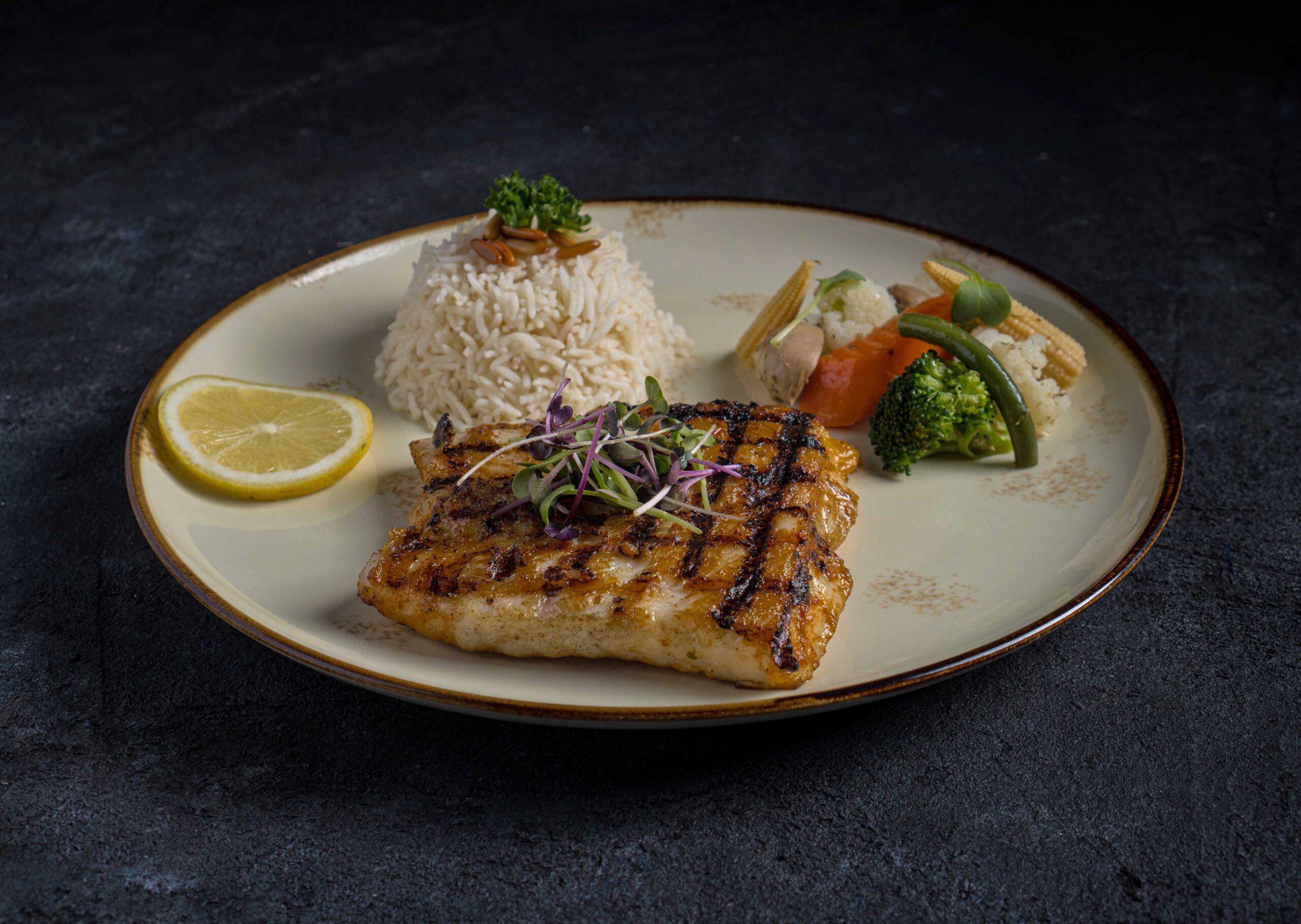 فيليه هامور بصوص الليمون والزبدة | Fillet Hammour W/ lemon butter sauce