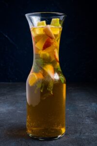 سعودي كوكتيل جاك | Saudi Cocktail Jack تفاح-خوخ-مياه غازية -سفن اب | Refreshing drink with lemons, mint and crushed ice